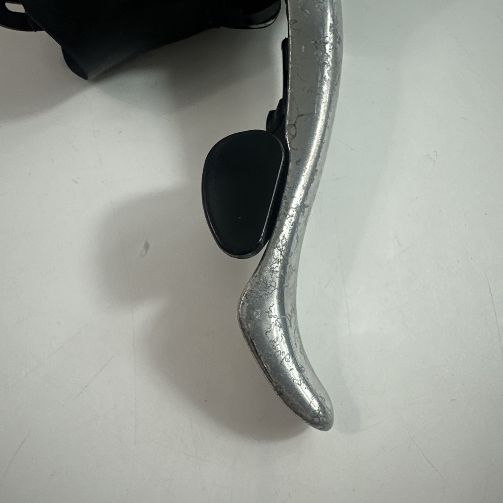 SHIMANO ULTEGRA SHIFT BRAKE LEVERS - PAIR