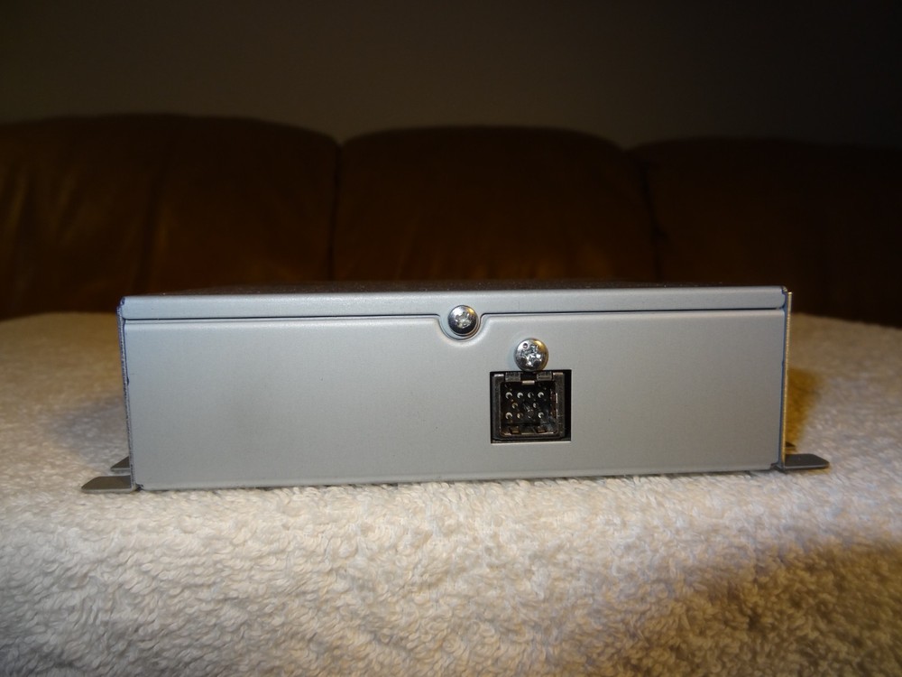 Alpine KCA-420i Interface Adapter For iPod (Unit Only / No Cables)