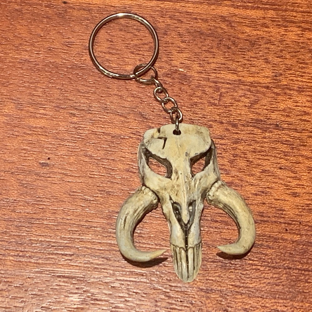 Mandalorian MYTHOSAUR SKULL Keychain