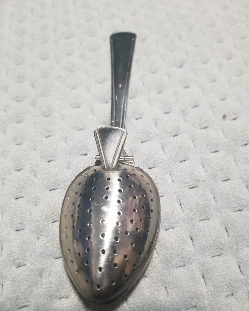 Stainless steel Hinged Tea Strainer/Infuser Spoon. 6" Large.