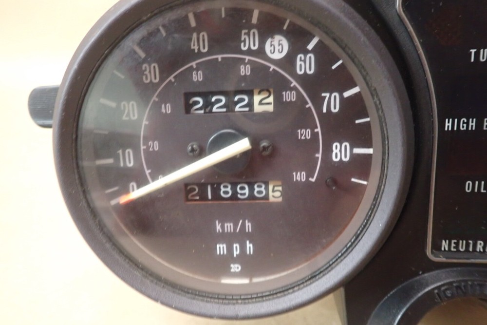 1981 SUZUKI GS550T SPEEDOMETER