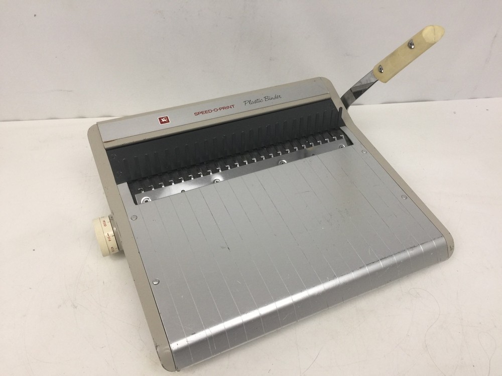 SPEED-O-PRINT  PLASTIC BOOK BINDER MODEL 1