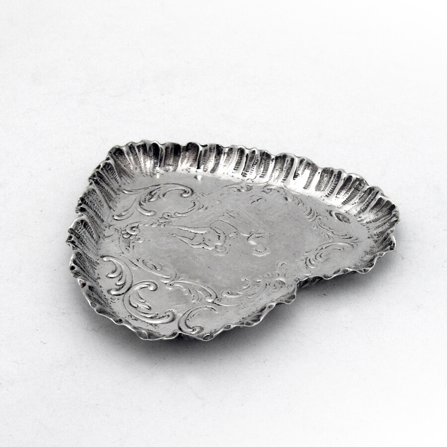 Small Heart Form Tray Figural Scenic Design 800 Silver