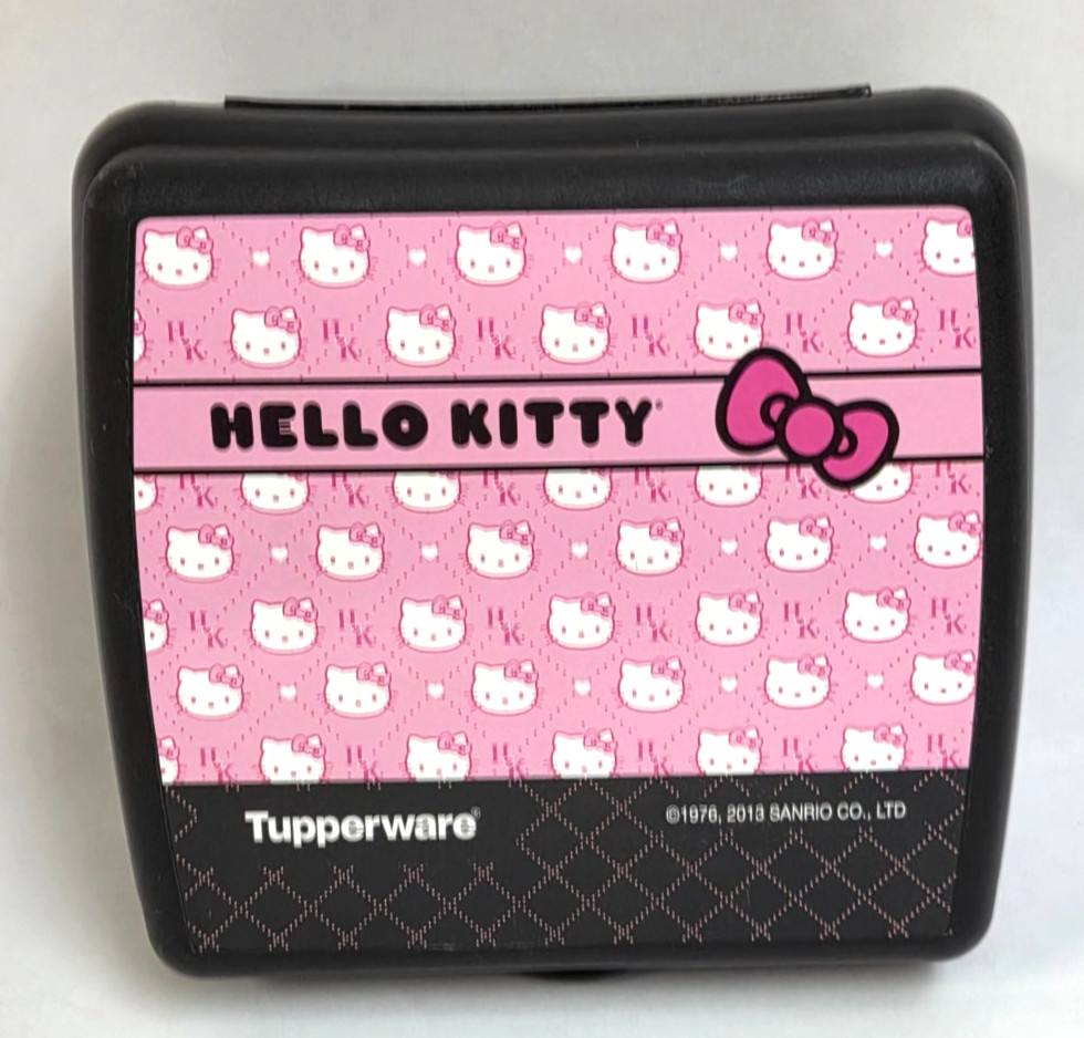 Tupperware Hello Kitty Square Sandwich Keeper Container Pink Black