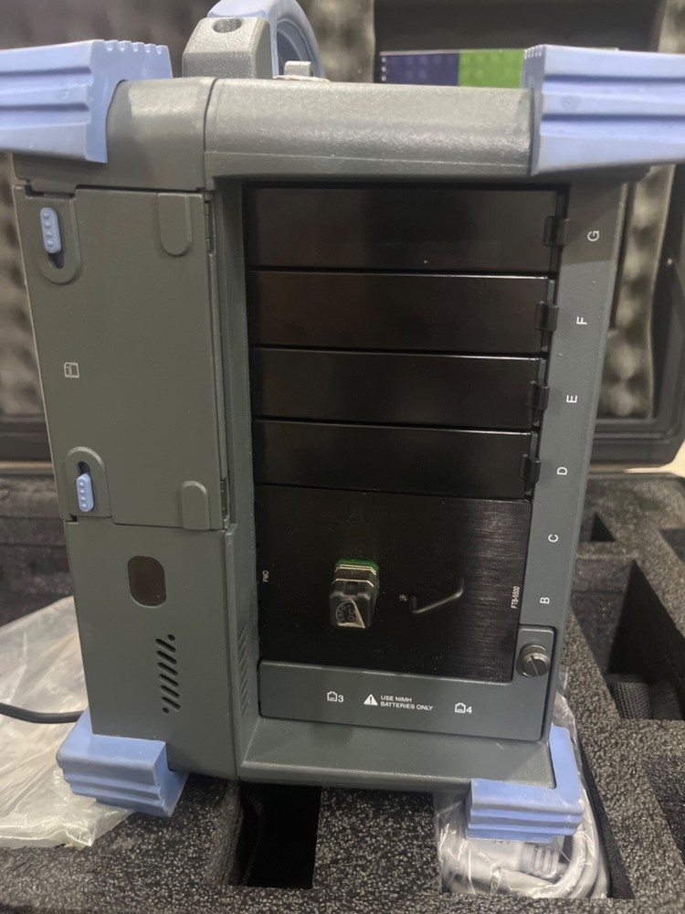 Exfo FTB-400 Universal Test