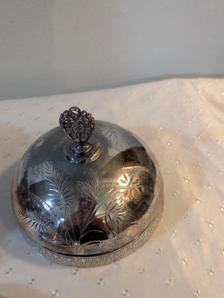 "Pairpoint Mfg" Domed Covered Butter Dish #513-Antique Quadruple Silver Plate