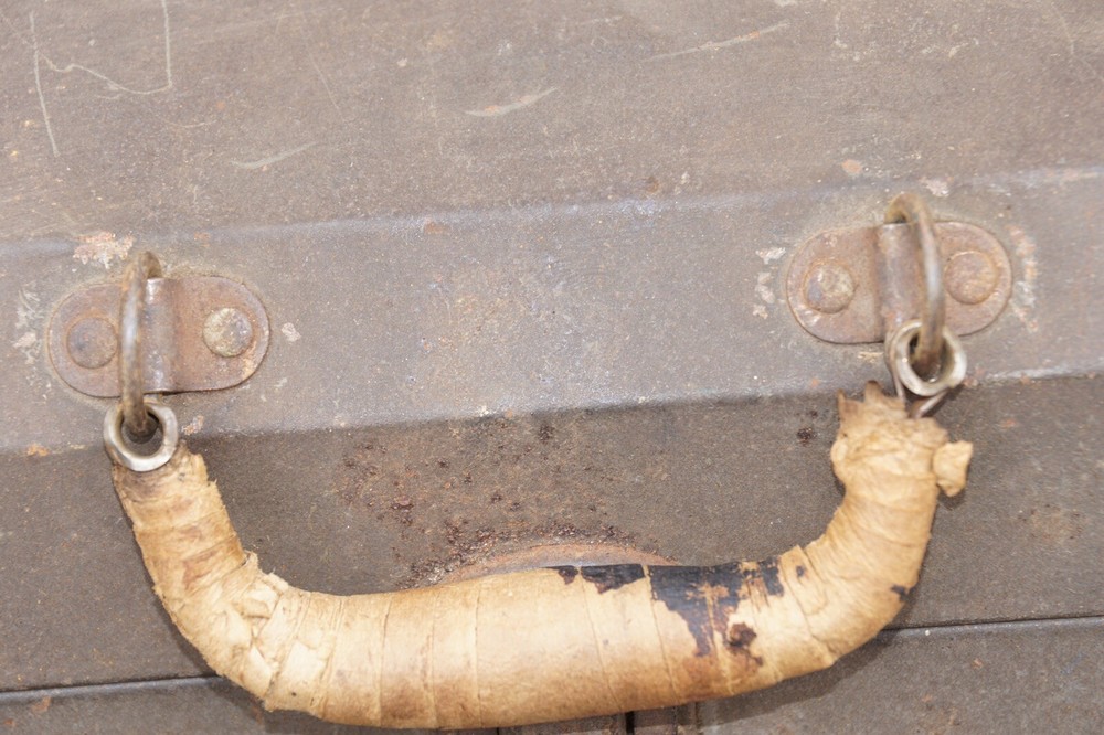 Vintage Duplex GREEN Metal Tool Box Handle Insert