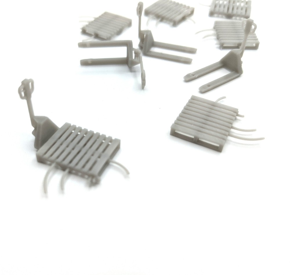 HO Scale Pallet Jacks And Pallets