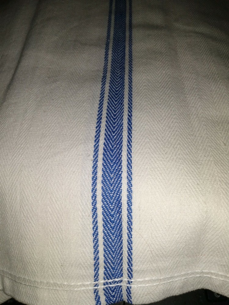 CUSTOM EMBROIDERED KITCHEN TOWELS - STARFISH