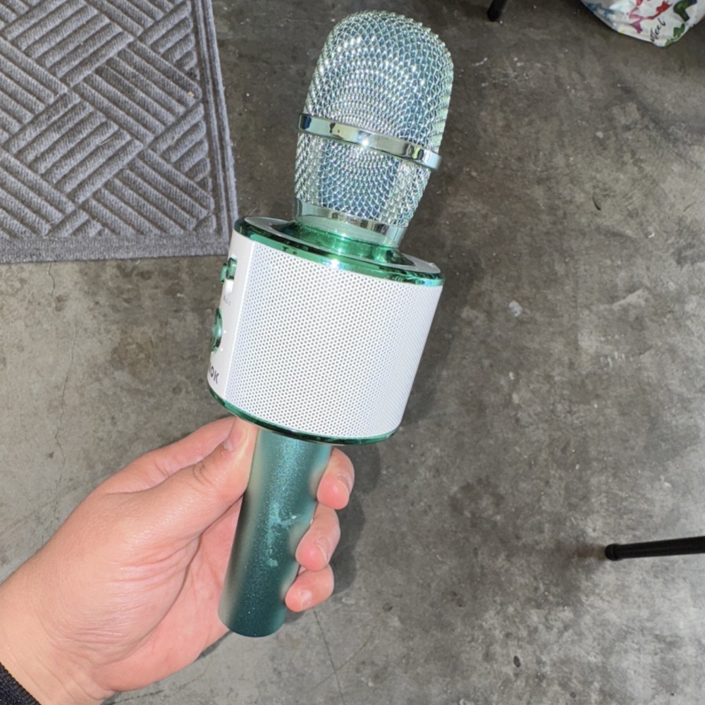 BONAOK Green Bluetooth Karaoke Microphone with Echo & Volume Controls