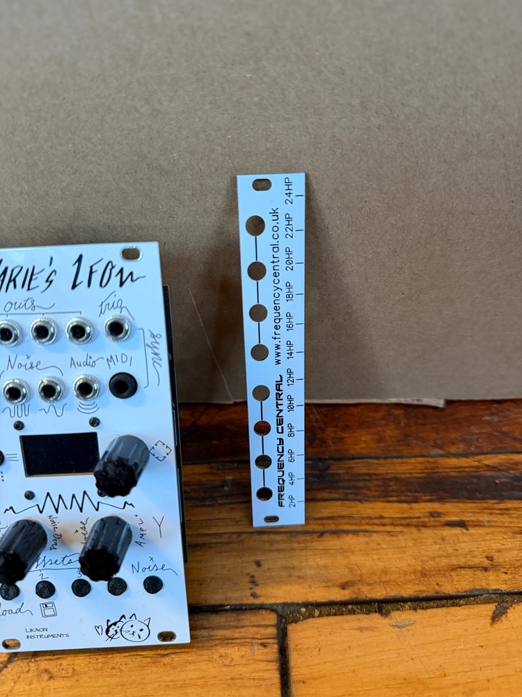 Likaon Instruments Marie's LFO Eurorack Module