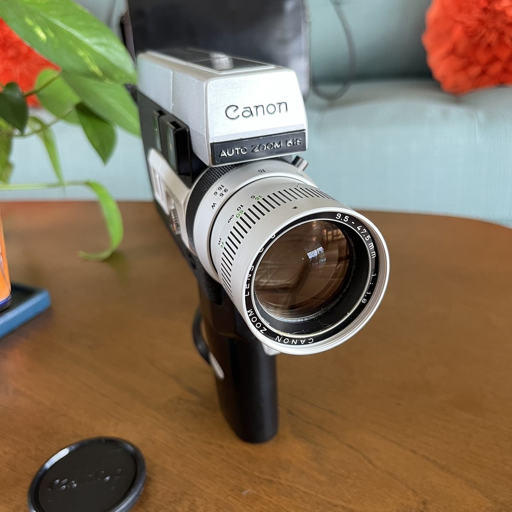 Canon Auto Zoom 518 Super 8 Camera w/ Case Mechanically Tested