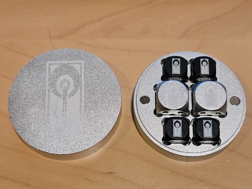 Battletech Dice Puck  - ComStar LosTech  Catalyst