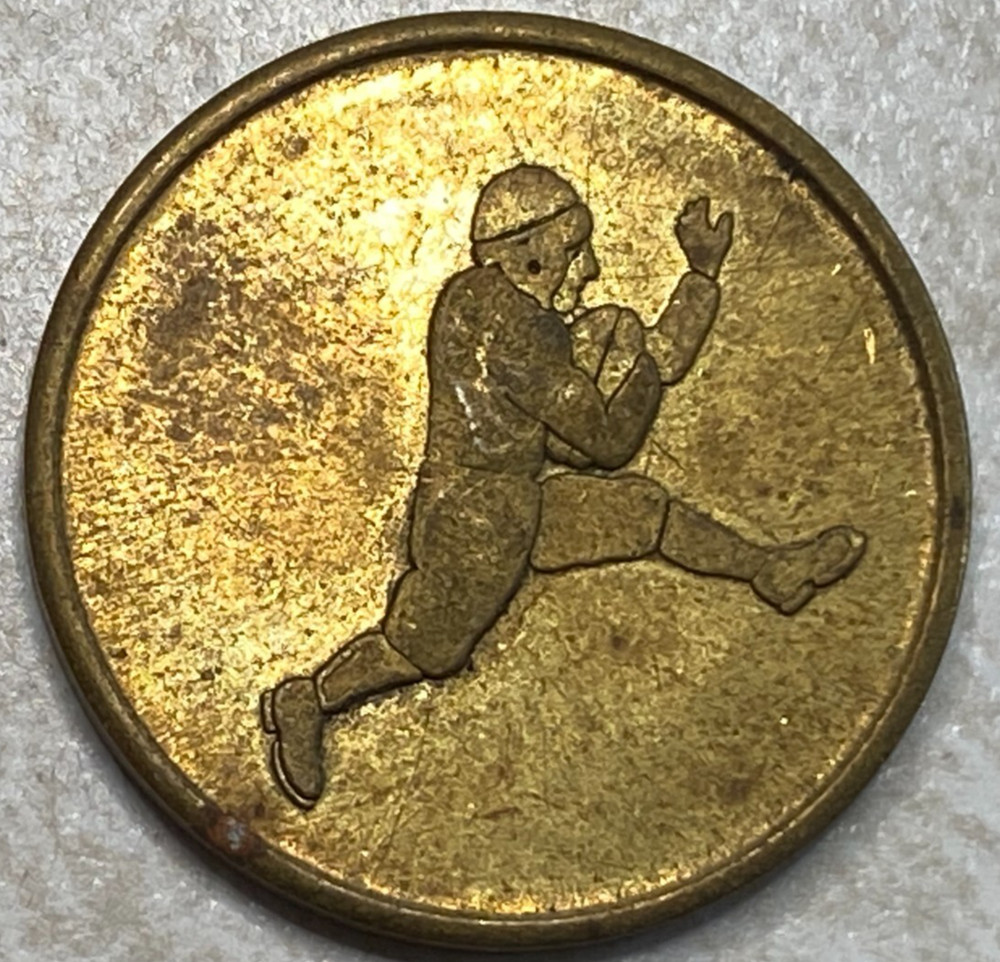 Football Player Amusement Trade Token T8317