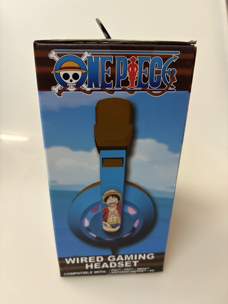 ONE PIECE Wired Gaming Headset GLOWING LED LIGHTS Multi Compatible Platform New