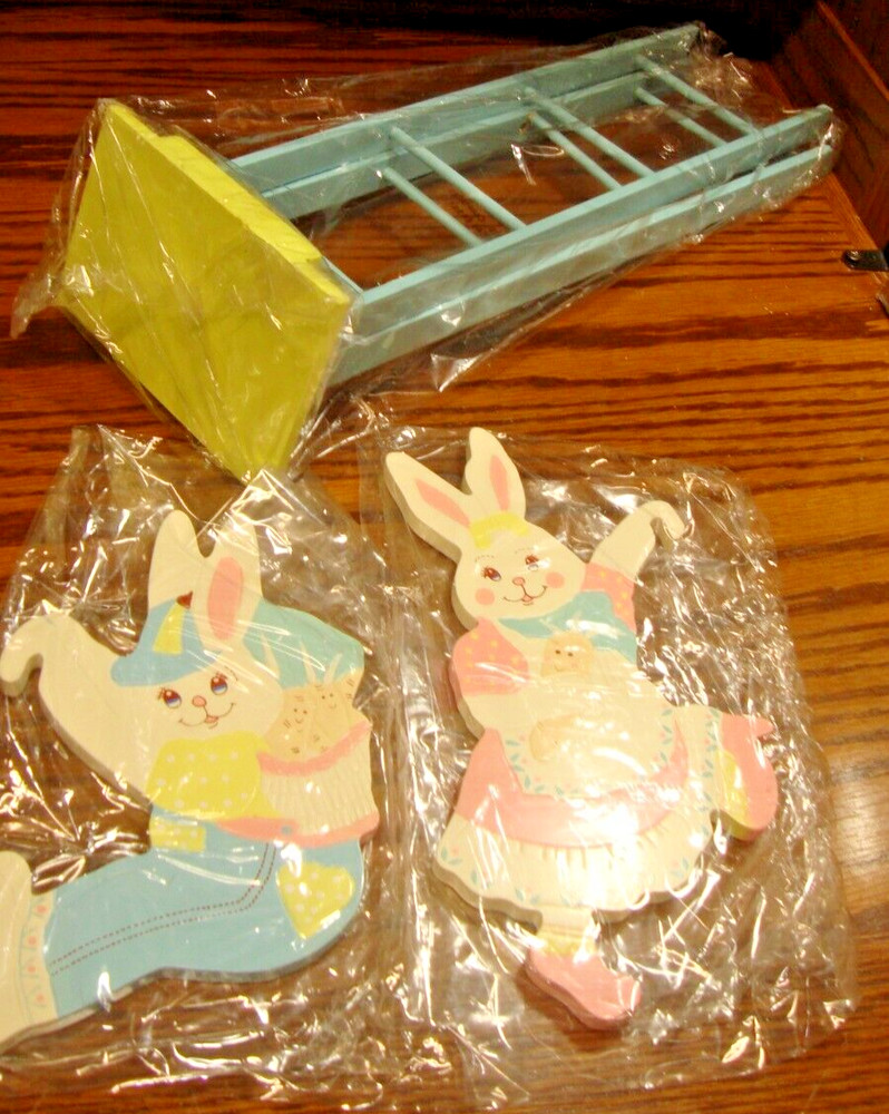 New Decor & More Easter Ladder Mr & Mrs Easter Bunny~In Sealed Plastic~Decor 817