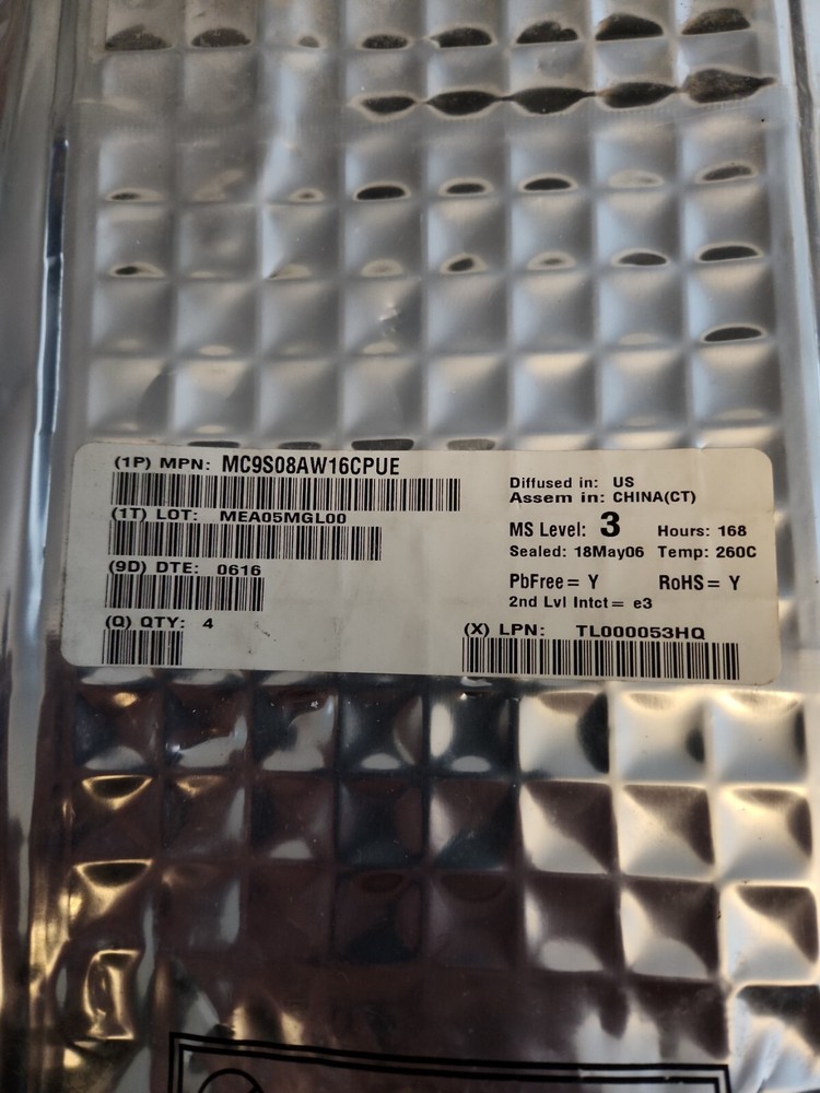 4PCS MC9S08AW16CPUE