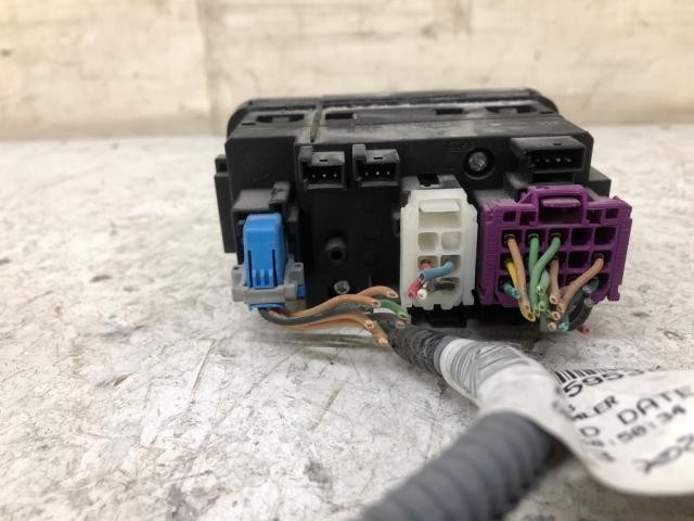 2008-2021 Freightliner CASCADIA SWITCH Dash Panel - Used