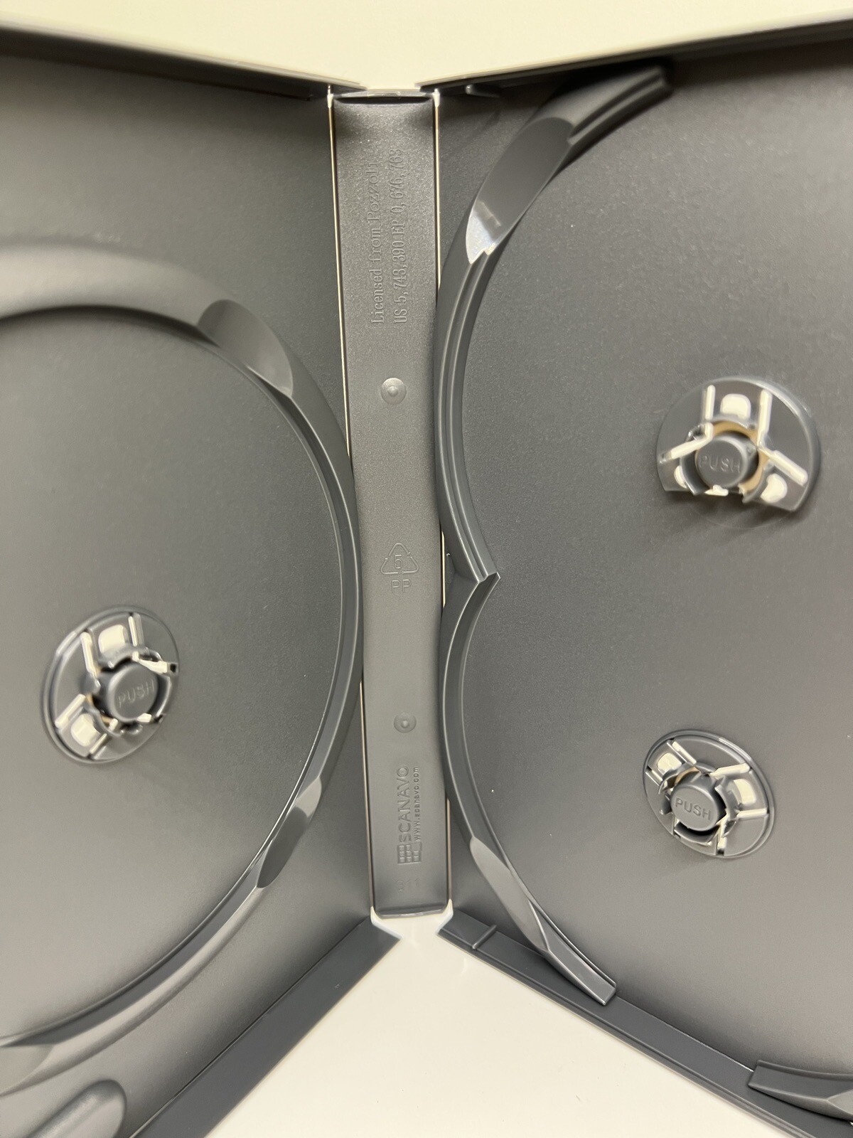 ONE Top Quality Original Scanavo 22mm Triple (3) DVD Case Black, DVD3/ONEG.PB3