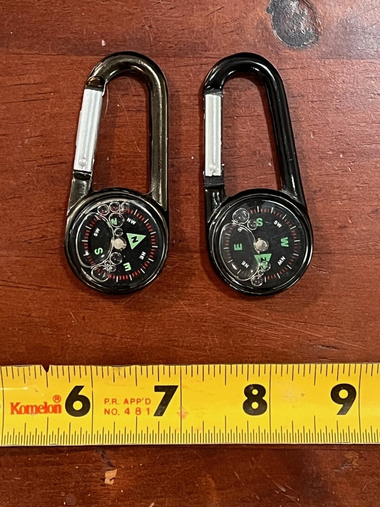 compass clip key ring doesnt point in the right direction?
