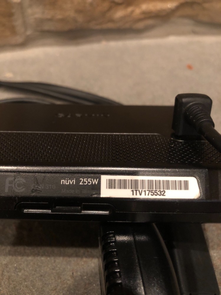 Gently Used Garmin NUVI 255w