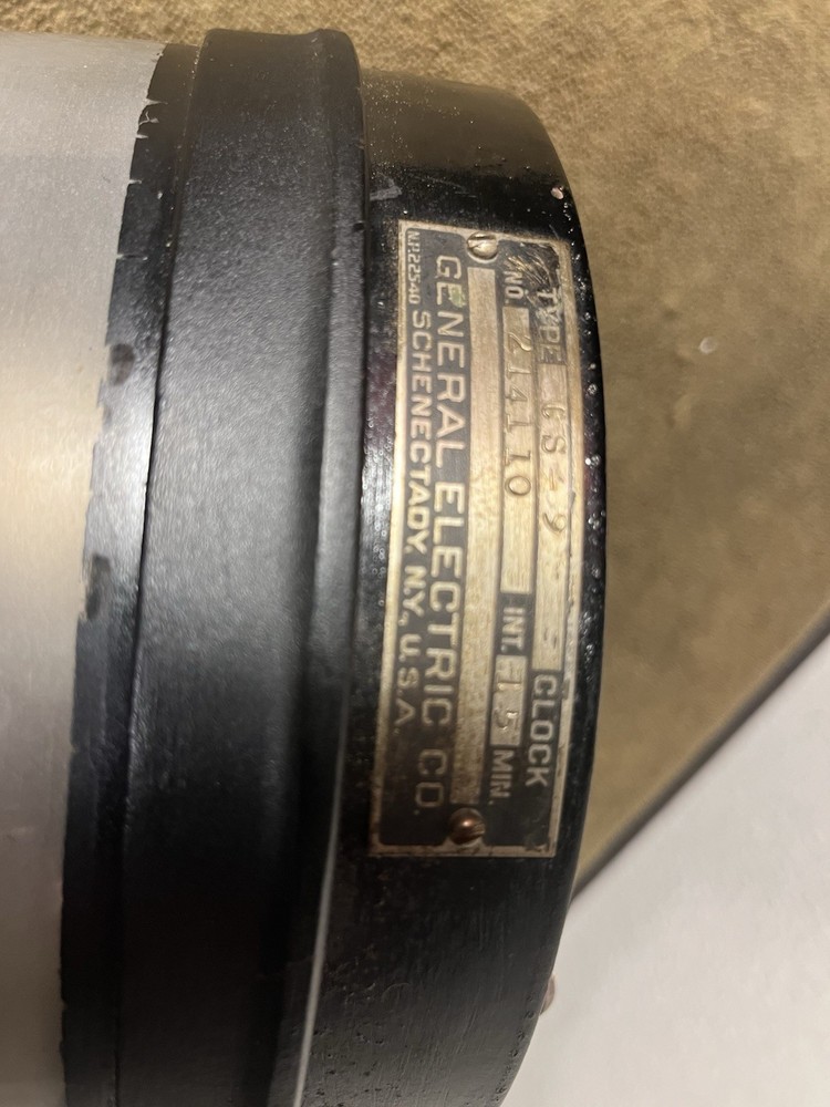 Vintage General Electric CS-9 Ship's Clock. Working & In Great Condition.