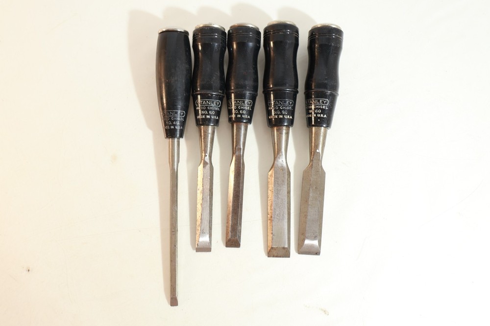 STANLEY # 40 & # 60 BLACK HANDLE CHISELS WITH PLASTIC CASE GOOD CONDITION