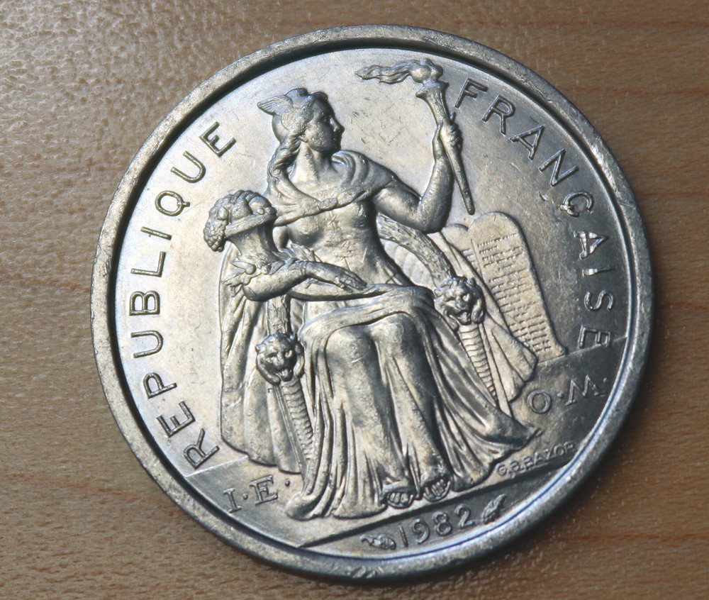 1982 French Polynesia 2 Francs