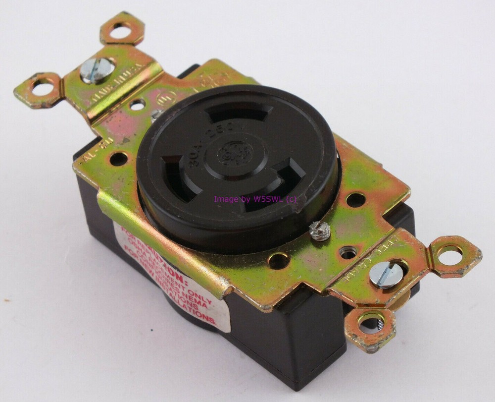 GE 30 Amp 125/250 Volt AC Socket Outlet Receptacle