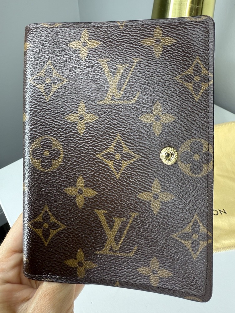 Louis Vuitton Small Ring Agenda Cover