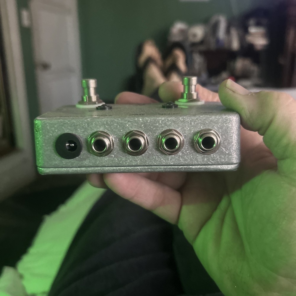 Loop-Master Pedals 2 Loop True Bypass Looper Switcher NEW IN STOCK