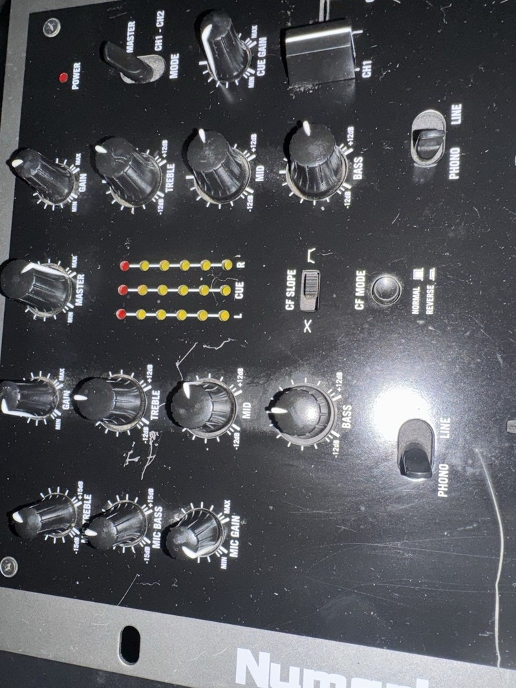 Numark M2 Professional Scratch Mixer