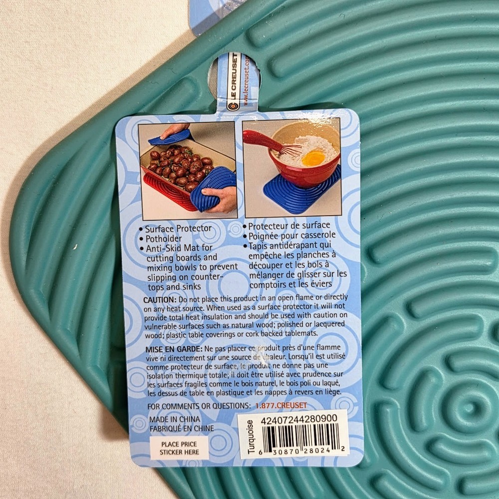 Le Creuset COOL TOOL Turquoise Rectangle Silicone Surface Protector Pot Mat NWT