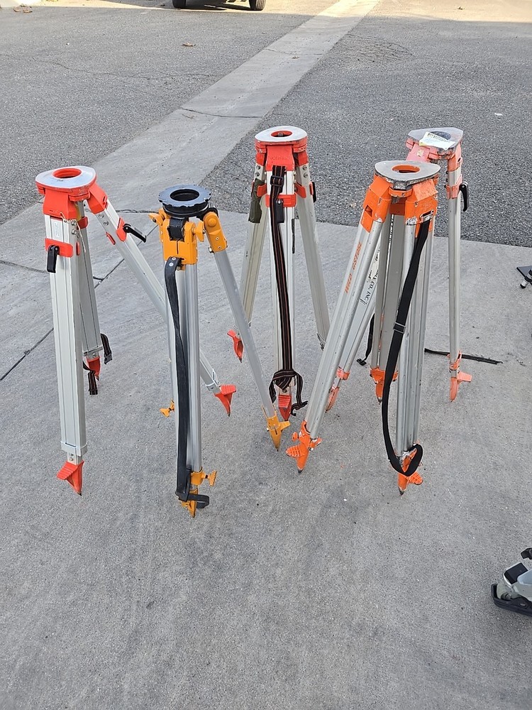 ALUMINUM  SURVEY ENGINEERING TRANSIT TRIPOD 5 Each