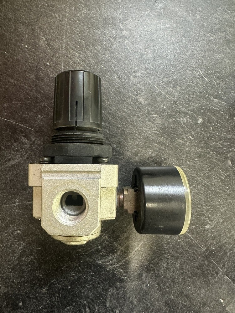 SMC NAR2500-N03 Pneumatic Regulator