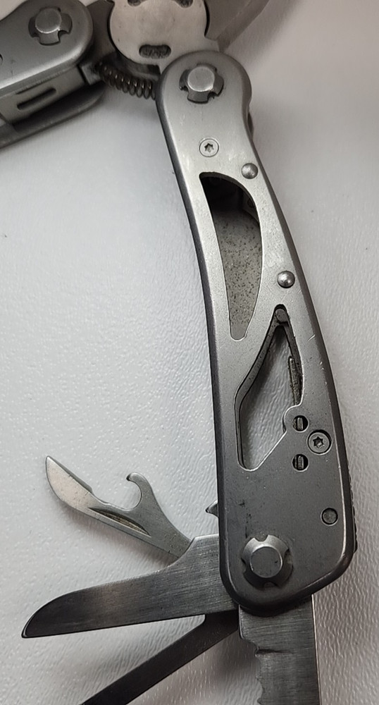 Duluth Trading Co. Multi-Tool Stainless 2CR Used Condition w/Protective Sheath