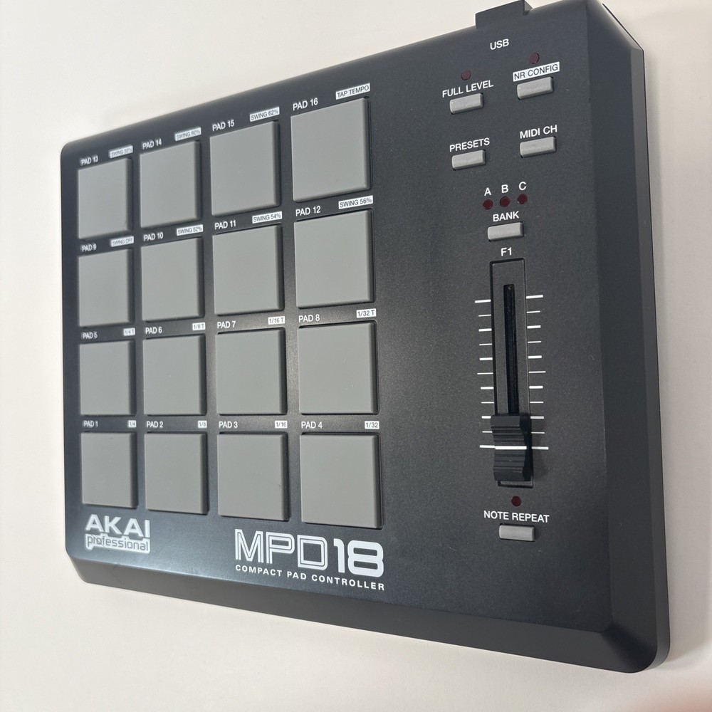 AKAI Professional MPD18 Compact USB MIDI Pad Controller - No Cords