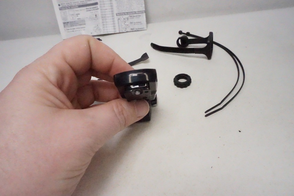 Classic Cateye Strada Wireless Cyclocomputer CC-RD300W