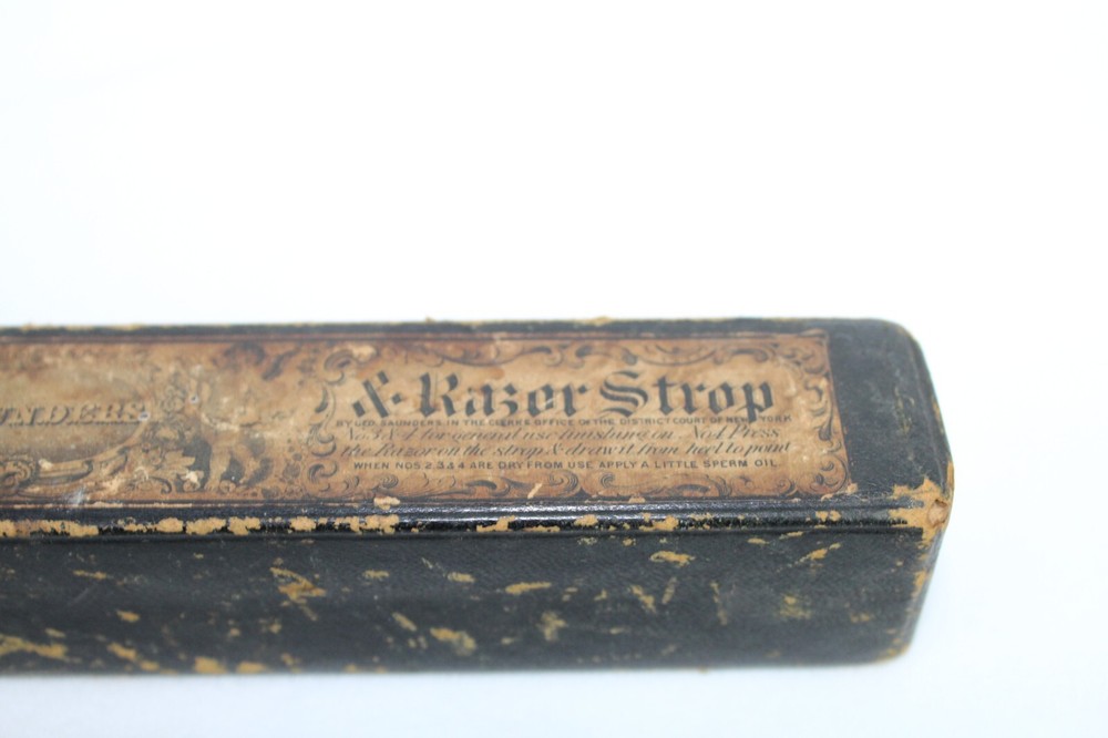 VINTAGE G SAUNDERS METALLIC TABLET RAZOR STROP / STRAP