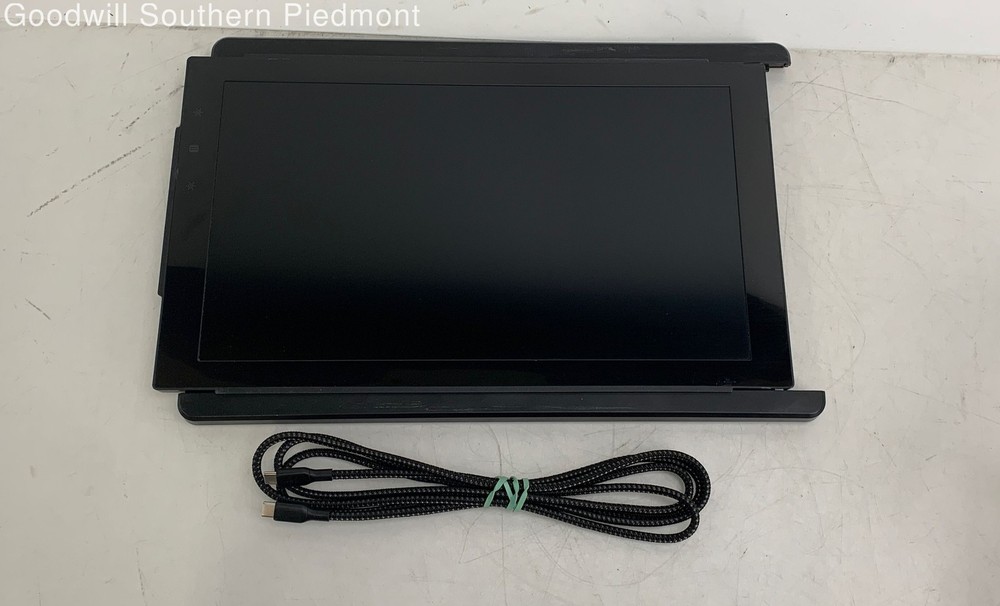 Mobile Pixels TRIO MAX 14" Portable Laptop Screen Extender - Tested