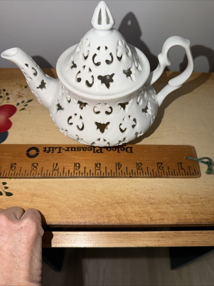White Teapot Ceramic Tea Light Tea Pot