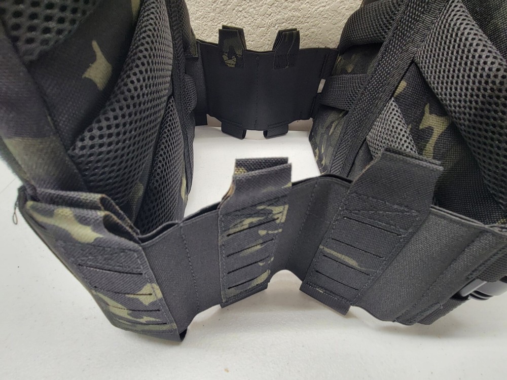 Tacsnake Camouflage Tactical Adjustable Vest NEW