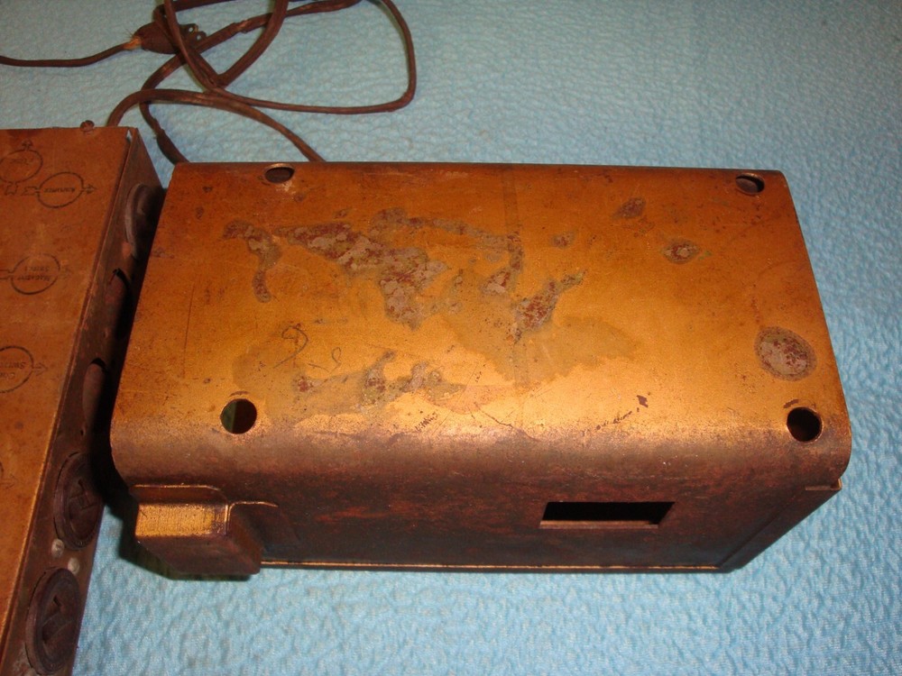Wurlitzer Jukebox Coin Box Housing & Junction Box