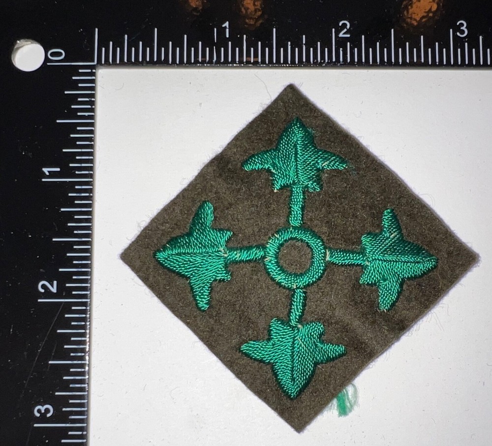 Post WWII 1940s US Army 4th Infantry Division Wool German Made Patch