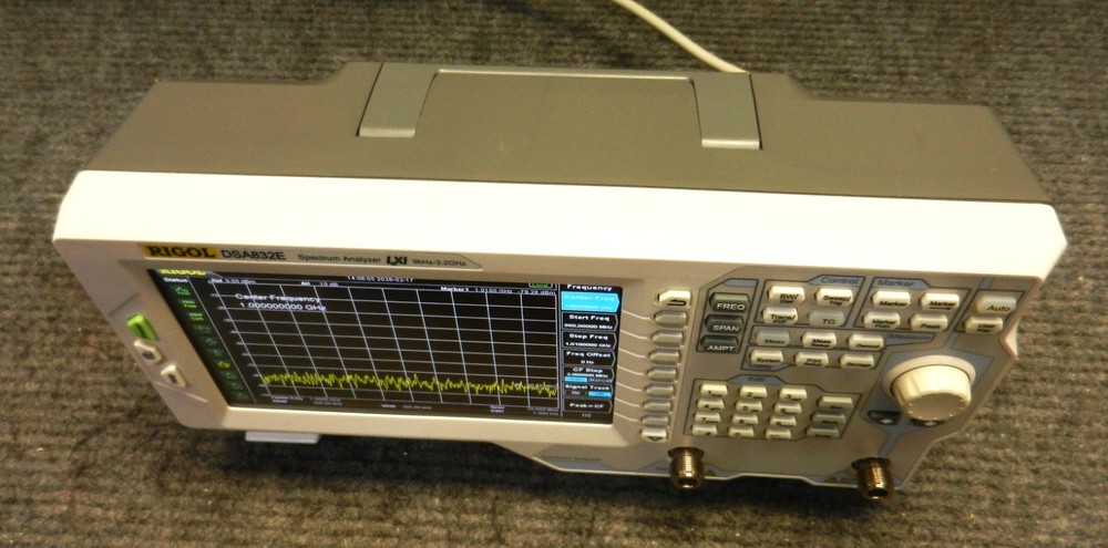 Rigol DSA832E-TG Spectrum Analyzer (Excellent condition and operating perfect)