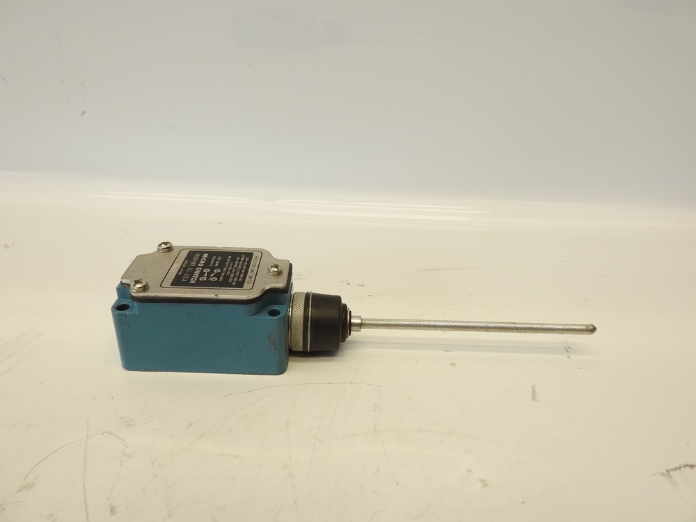 New NEW MICRO SWITCH LIMIT SWITCH IOA 20/240/480