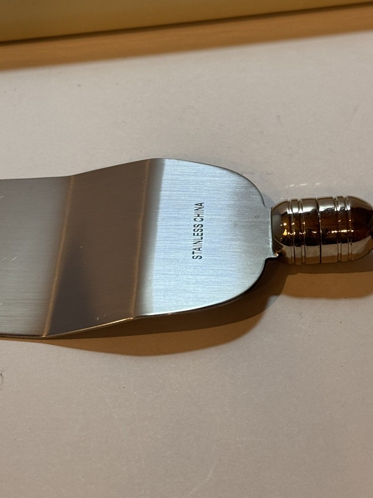 D'Lusso Cake Server with glass handle, in Gift Box