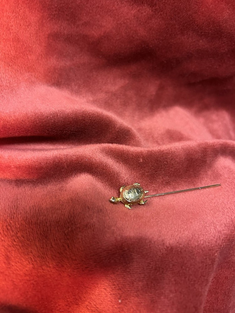 Turtle Sweater Pin Gold Plated Vintage