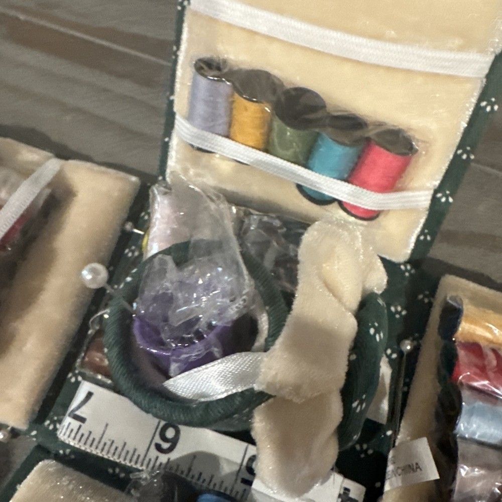 Singer Sewing Kit Foldable Cube With Scissors New