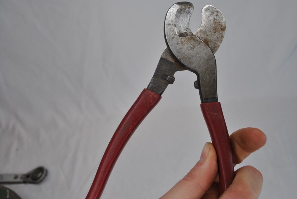 Klein Tools 63050 9-1/2" High Leverage Cable Cutters Pliers